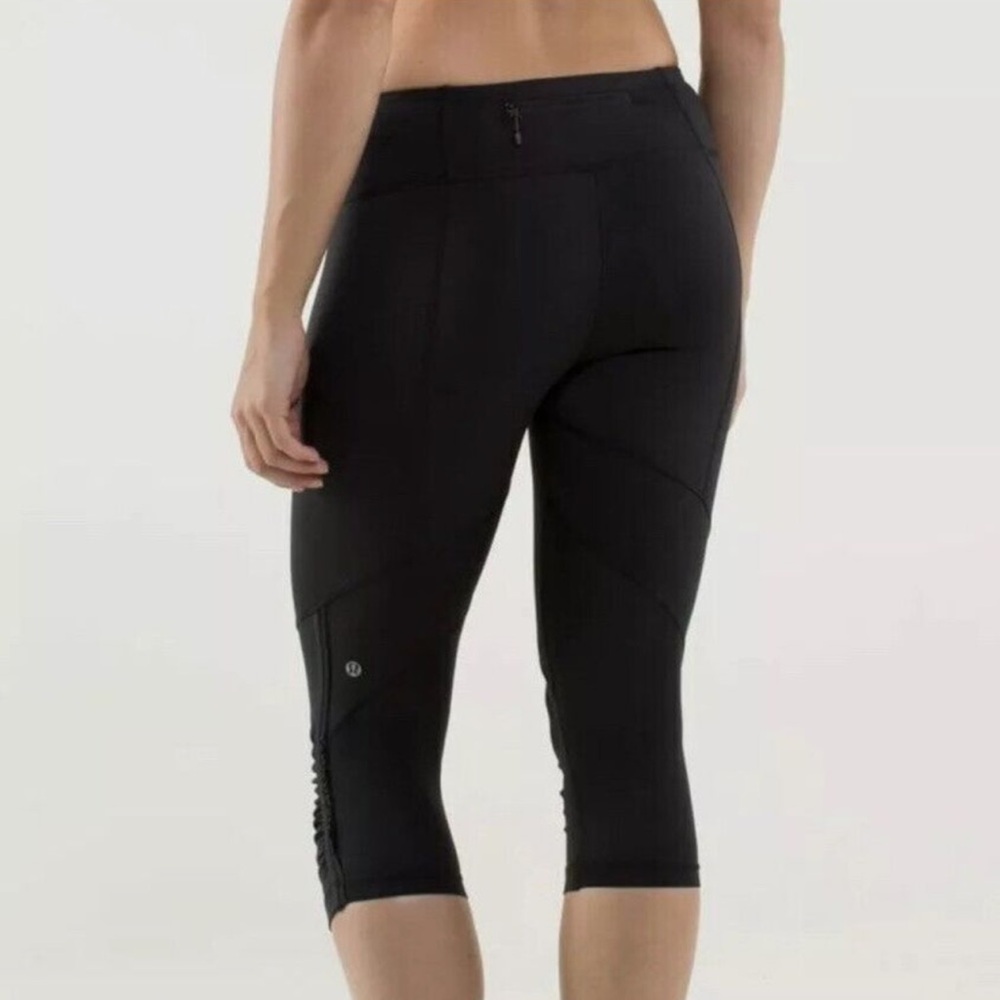 Lululemon Run For Your Life Crop Ruched Leggings, 8 - Picture 11 of 13